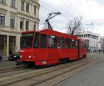 VGG. Nr.317 am 01.04. 10, als Linie 4 rtg. Weinh�bel, am ...