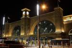 London King`s Cross Station die Eingangsseite zum Bahnhof am Abend des 19.03.2014.