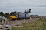 Der Triebzug 143 612 der als GWR Service 1115 von Paignton nach Exmouth unterwegs und wird in Dalwish Warren über eine abgelenkte Weiche einfahren.