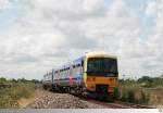 Triebwagen 165 106 der  First Great Western  kurz vor dem Bahnhof Windsor & Eton Central am 9. August 2014. 