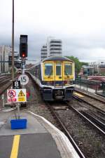 Class 319 First Capital Connect bei der Ausfahrt aus London Blackfriars nach St.