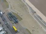 Blackpool Transport - Bus und Tram treffen sich an der Promenade.