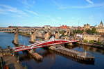 Cross Country, 220 026, Newcastle upon Tyne, High Level Bridge, 5O86, 30.08.2018.
