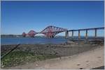 Die Forth Bridge über den Firth of Forth zwischen den Orten Dalmeny und North Queensferry Port na Banrighinn zeigt sich hier fast in ihrer gesamten Länge von 2523 Meter.
3. Mai 2017 