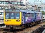 142 001 der Northern Rail bei der Einfahrt in Manchester Piccadilly.