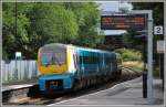 Auf der Chester to Shrewsbury Line stoppt 175 009 in Ruabon. Dort besteht Busanschluss zur Museumseisenbahn in Llangollen (sprich Chlangochlen) (16.08.2011)