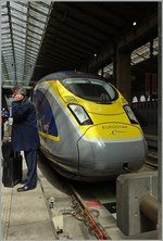 Der Eurostar 4012 (BR Class 374 / Eurostar 320) ist in Paris Nord angekommen.
28. April 2016