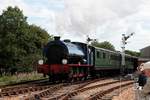 WD192 WAGGONER mit ihrem Zug nach Wootton bei Ausfahrt aus Havenstreet Stn. am 04.09.2016 