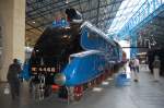 Class A4  Mallard  von Sir Nigel Gresley. Rekordbrecher mit 126mph am 3. Juli 1938. Wohl die schnste Dampflokomotive.
National Eisenbahnmuseum in York, Juni 2010