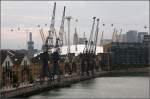 In Gondeln über die Stadt -    Blick auf die Air Emirates Line von den Royal Docks aus.