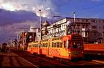 Blackpool Twin-Car Triebwagen 672 und Steuerwagen 682 sind am 07.09.2010 an der North Promenade Richtung North Pier unterwegs.