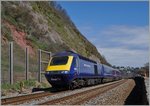 Der HST 125 Class 43 mit den Triebköpfen 43086 und 43078 ist für die GWR zwischen Teignmouth und Dawlish unterwegs. 19. April 2016