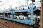 Belgischer Doppelstock-PKW-Transportwagen vom Wageneinsteller SITFA eingestellt mit der Nr. 23 ...