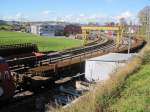 �BB-Wagen beladen mit Langschienen in Samstagern (CH).
Da soll noch einmal ...