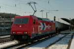 185 603-8 der HGK (mit Werbung von ARS Altman) zeiht ...