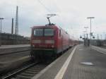 halle-saale Hier 143 554-4 mit einem RE5 von Halle(Saale) Hbf. nach Leipzig Hbf., bei der Ausfahrt am 5.4.2010 aus Halle(Saale) Hbf.