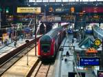 In Hamburg Hbf steht auf Gleis 7b ein RE nach ...
