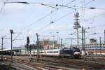 ES64U2-017 am 16.4.10 mit dem IC1946 nach Berlin in Hannover ...