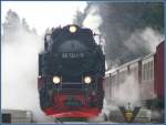 99 7241-5 mit Zug 8941 macht Dampf f�r die Fahrt ...