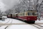 Harzer Schmalspurbahnen HSB 187 012-0 am 08.01.2010 in Wernigerode-Westerntor als Schlussl�ufer im Dampfzug nach Nordhausen Nord