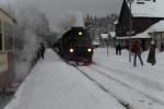 99 7232-4 trifft gerade mit einem Personenzug Brocken - Drei ...