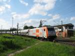 185 583-2 der hvle zieht am 25.05. 10 den allabendlichen Kreidestaub ...