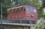 Wagen 3 der Heidelberger Bergbahn bei der Einfahrt in die ...