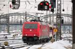 185 606 am 13.02.10 aus M�nster mit Dortmund-anh�ngern in M�nchen ...