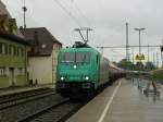 185 575-8 der HGK zieht am 17. August 2010 einen ...