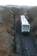 Ein Triebwagen der HZL am 28.12.09 irgendwo zwischen T�bingen und ...
