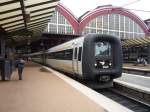 3 x IC3 kurz vor Abfahrt, K�benhavn H, 09.06 2010 ...