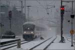 IC Konstanz-Greifswald bei der Einfahrt nach Marburg. (Dezember 2009)  ...