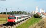 IR 2520 (Luzern-Geneve-Aeroport) mit Schublok Re460 098-7 bei D�dingen 3.10.09 ...