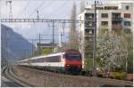 IC Steuerwagen IC579 mit Dreiwagen-Zusatzpaket trifft in Chur ein. (19.04.2010)