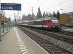 IC 1070 bei Einfahrt ...  Simon B�tikofer 08.11.2011