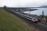 Der IC 967 befindet sich am 22.1.12 zwischen Einigen und ...