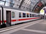 Intercity-Wagen Bpmz 294.2 (D-DB 61 80 20-95202-3), eingereiht im IC ...