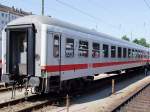 IC-Zuge und IC-Wagen Bimz51802294850-0 ist f�r IC1886 'Rottaler-Land' am Passauer Hbf. bereitgestellt;100710