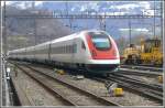 ICN 573 durchf�hrt Ziegelbr�cke ohne Halt. (03.03.2010)  ...