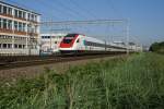 icn Am 16.7.10 n�hert sich die beiden ICN RABDe 500 003-9 und RABDe 500 010-4 als ICN 561 Z�rich Altstetten.