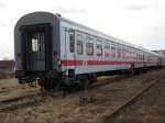 Ehmalige InterRegio Wagen in ICE-Farbgebung abgestellt am 30.Dezember 2009 in ...