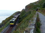 Die 6 Kilometer lange Wanderstrecke zwischen Bray und Greystones ist sehr beliebt - und nicht wenige Kinder wollen hier und da warten, um den Zug aus dem Tunnel fahren zu sehen.