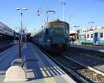 Ein Nachschuss von einen italienischer E-Triebwagen und fährt in Roma-Termini(I) ein bei tollen Sonnenschein am Nachmittag vom 29.12.2014.