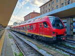 BTR 813 005 nach Aosta in Torino Porta Nuova, 27.07.2022.