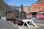 Verein Gruppo ALe 883 in Tirano.Die desolate Dampflok 851.057(1907)am 17.10.17 beim Bahnhof in Tirano/It.Sie steht schon seit vielen Jahren im freien.Ich habe sie vor 12 Jahren das erste Mal dort fotografiert!!Rechts hinter dem Zaun,der
RhB Bahnhof.