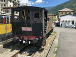 Tirano am 30. Juni 2018, hier steht abgestellt 851 057 eine Dampflok aus Italien.   