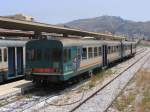 ALn 663 1190 und ALn 663 1184 mit Regionalzug R8663 Piraineto-Trapani auf Bahnhof Trapani (Sicilien) am 28-5-2008.