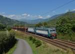 E 405 037 + E 412 020 mit einem Gterzug am 05.09.2013 bei Albes.