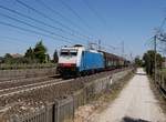 Die E 483 107 mit einem Güterzug am 20.04.2017 unterwegs bei Tagliaferro.