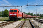 E483F 107 DB CARGO ITALIA - RAVENNA 08/05/2020

Binari in curva, io non sono dentro l'area ferroviaria.